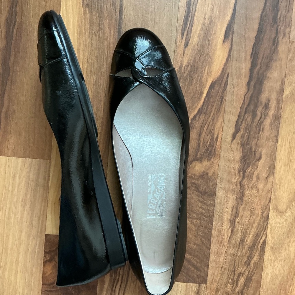 Salvatore Ferragamo Black Leather Ballet Flats